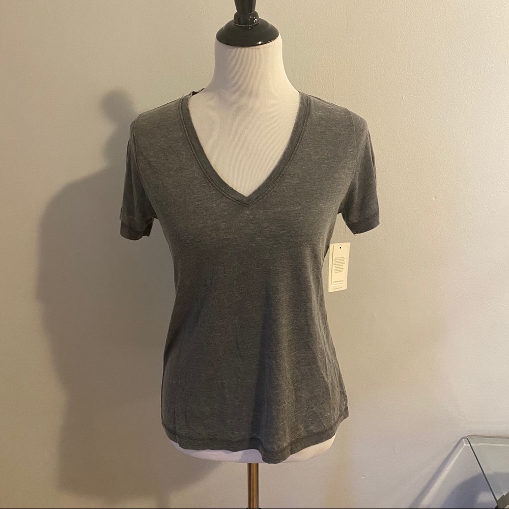 ❌SOLD❌ Lucky Brand Gray T-Shirt size Small